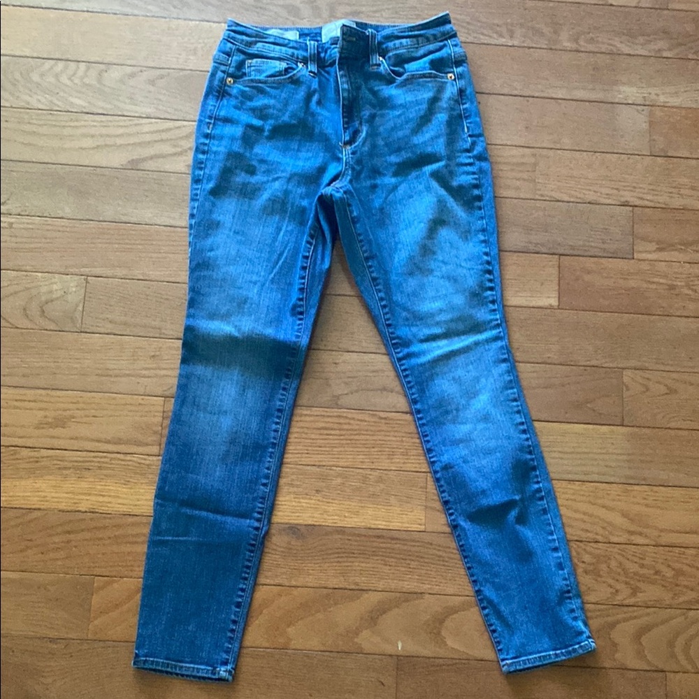 Universal Thread Blue High Rise Skinny Jeans